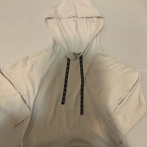 FOREVER 21 QUARTER SLEEVE CROP TOP HOODIE